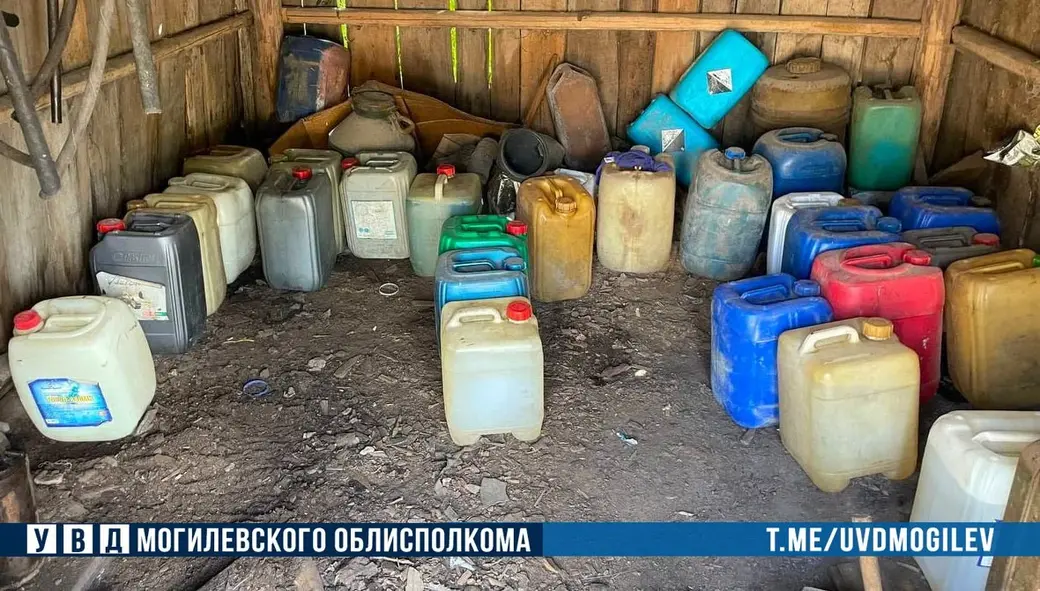 В Могилевском районе водитель агропредприятия похитил более 230 л топлива. Фото: УВД Могилевского облисполкома