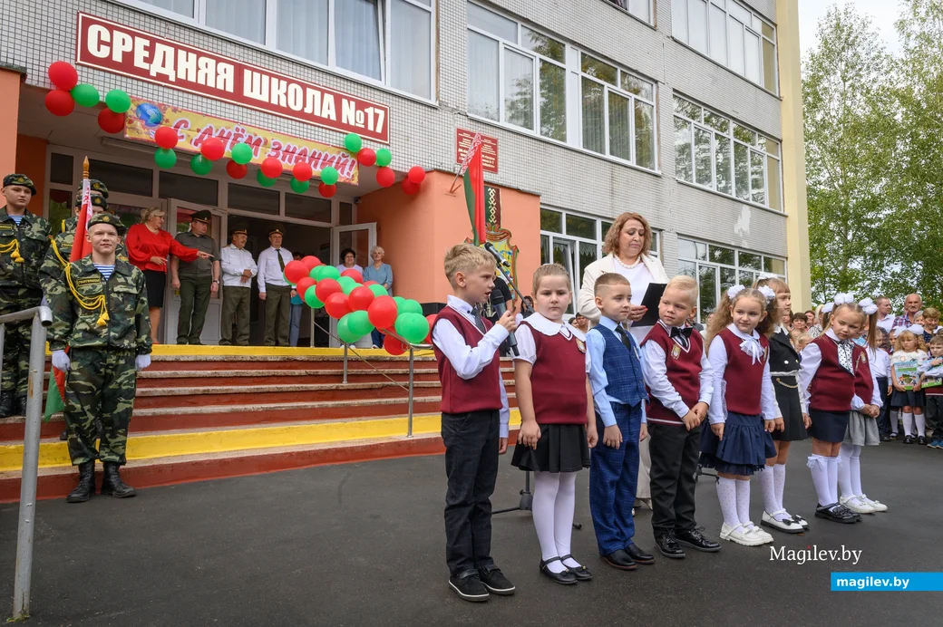 02.09.2024. Ул.Семенова,34. Начало учебного года в средней школе №17
