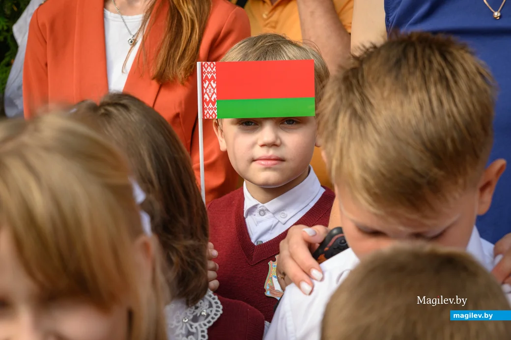 02.09.2024. Ул.Семенова,34. Начало учебного года в средней школе №17