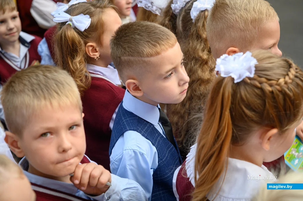 02.09.2024. Ул.Семенова,34. Начало учебного года в средней школе №17