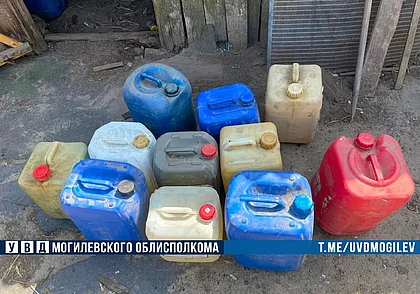 В Могилевском районе водитель агропредприятия похитил более 230 л топлива