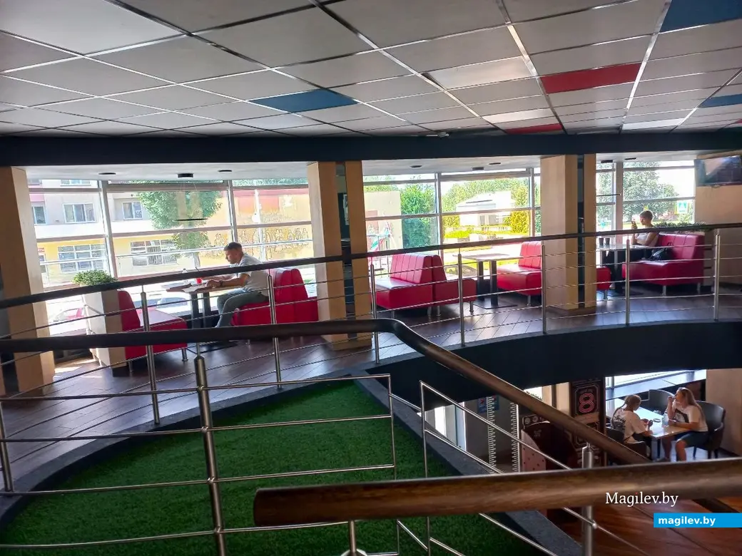 Август 2024 г., Могилев. В пиццерии «Доминос» (бывший «Пингвин»).