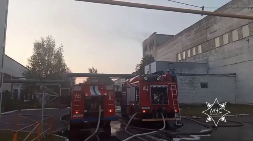 04.09.2024. Могилев. Спасатели потушили пожар на территории завода «Могилевтрансмаш». Фото МЧС