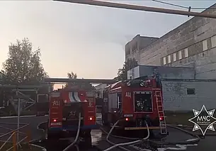 Спасатели потушили пожар на территории завода «Могилевтрансмаш»