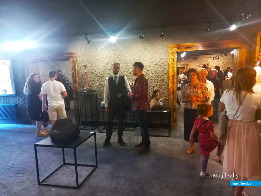 06.09.2024, Могилев, артцентр «У Молчанова». Открытие выставки «Формообразование».