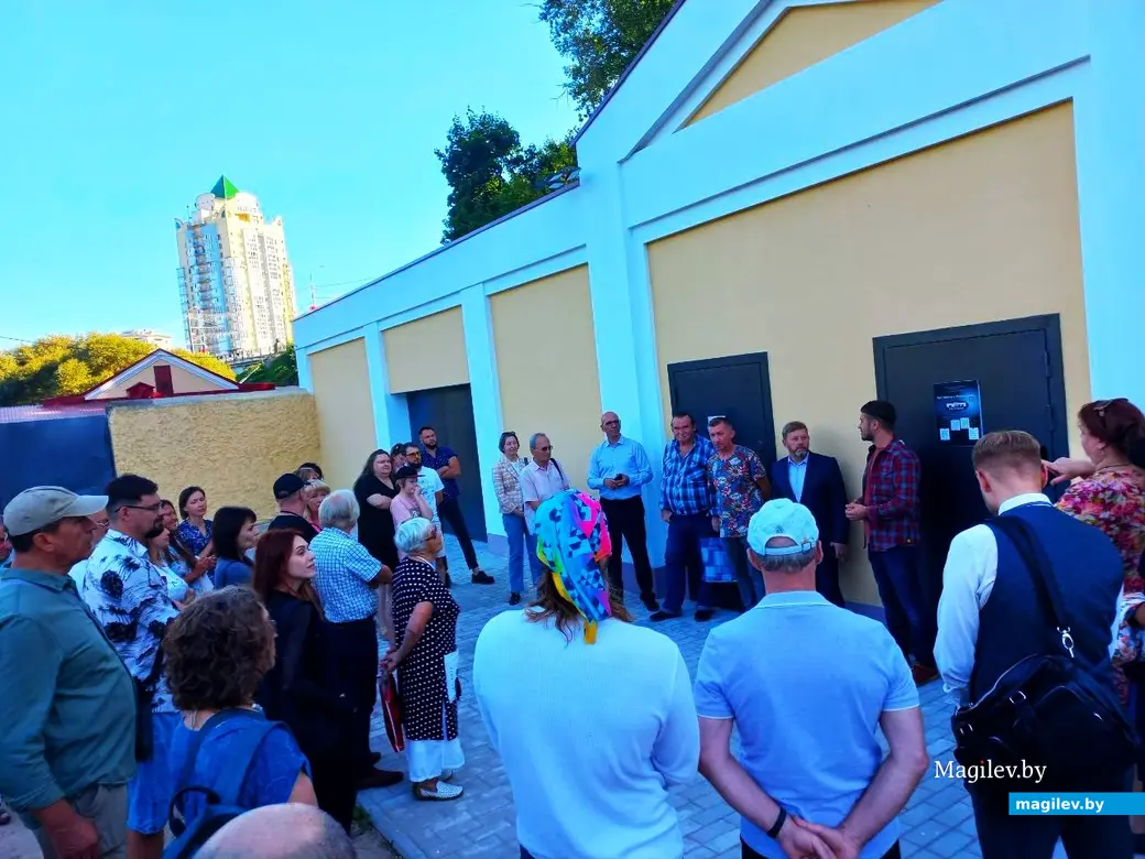 06.09.2024, Могилев, артцентр «У Молчанова». Открытие выставки «Формообразование».