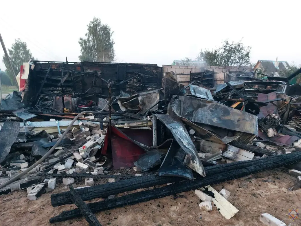 9 сентября 2024 г. Могилевский район. В СТ «Химик» сгорел магазин РАЙПО.