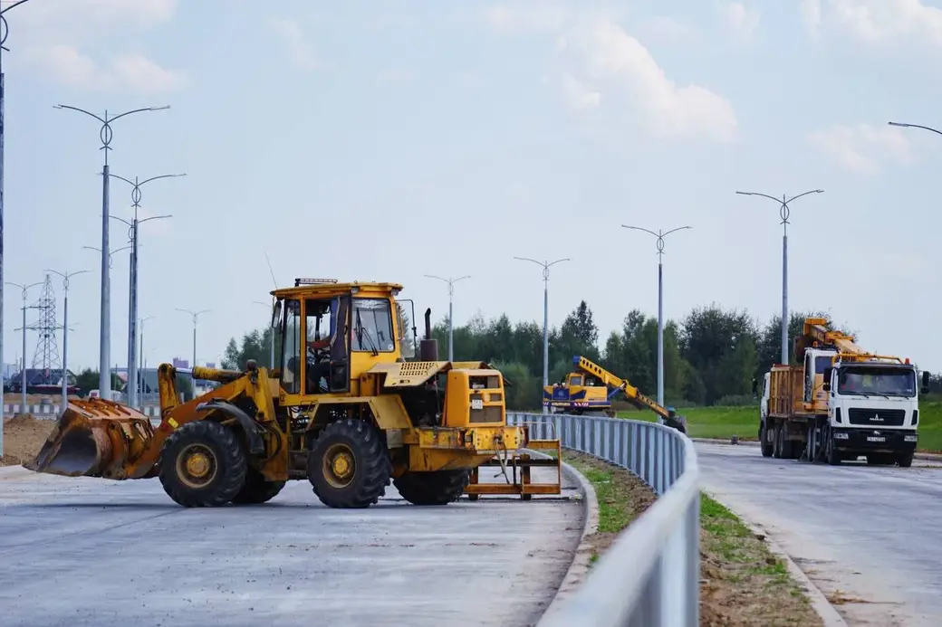 Сентябрь 2024 г. Могилев, идет к завершению строительство третьей очереди дороги-дублера улиц Якубовского-Загородное шоссе.