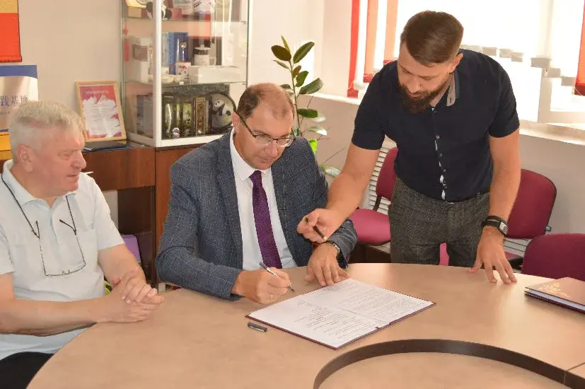 Сентябрь 2024г. Могилев, МГУ имени Кулешова. Церемония подписания Соглашения о создании Института Конфуция с Хэйхэским университетом.