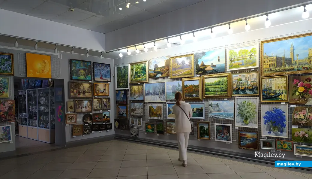 Выставочный зал картинной галереи Г. Х. Ващенко. Гомель, 6 января 2024 г.