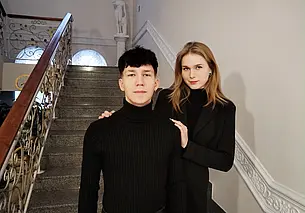 Ждали, когда ей исполнится 18. Свадебная пара недели