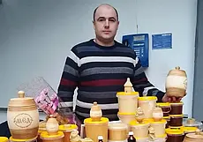 «Как выжить теперь пчеловоду? На другую работу идти». Пасечник из Вендорожа рассказал, почему собирается закрыть свое дело