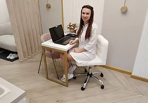 «За кожей нужен постоянный уход»