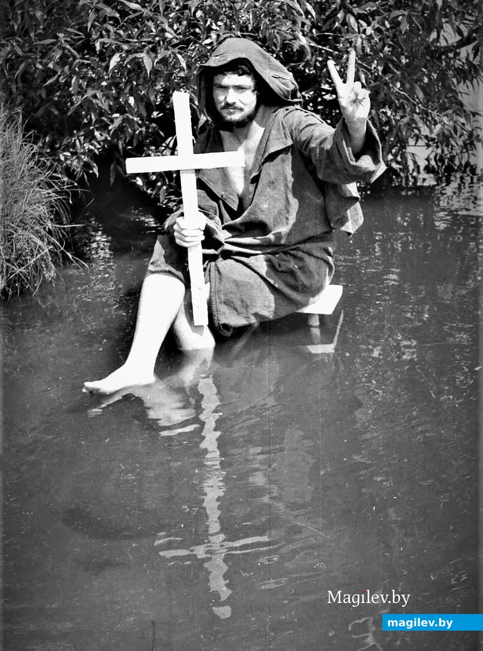 Могилев, 1970-е годы. Валик Михайлов во время съемок могилевской версии рок-оперы «Jesus Christ Superstar».