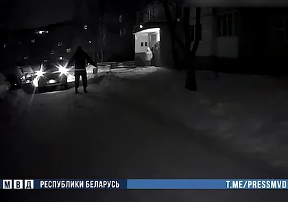 В Бобруйске мужчина пошел с ножом на милиционеров. Применено оружие