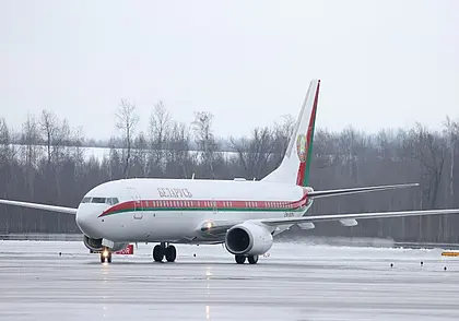 Лукашенко прилетел в Санкт-Петербург