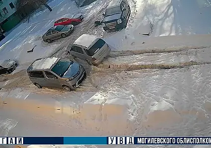 Нетрезвая могилевчанка упала прямо перед движущимся автомобилем