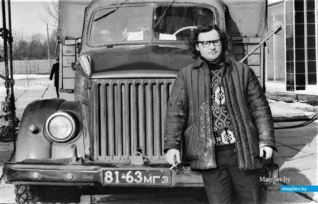 1972 год, Могилев. Гена Хак у одноименной гостиницы.