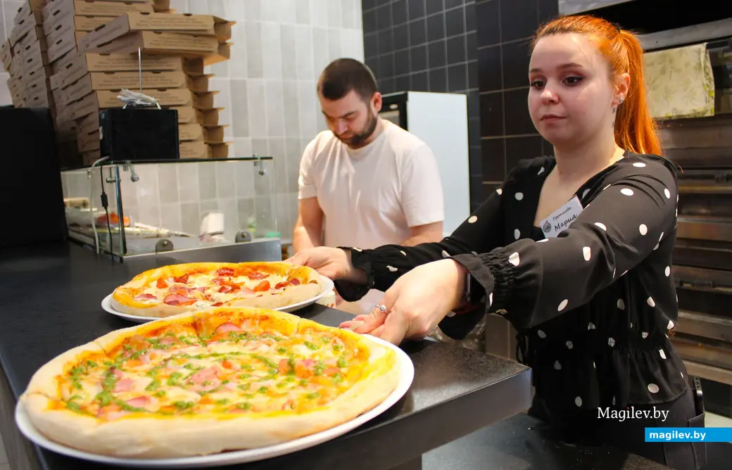 Февраль 2024 года. Могилев. Кафе «Пицца Смайл».