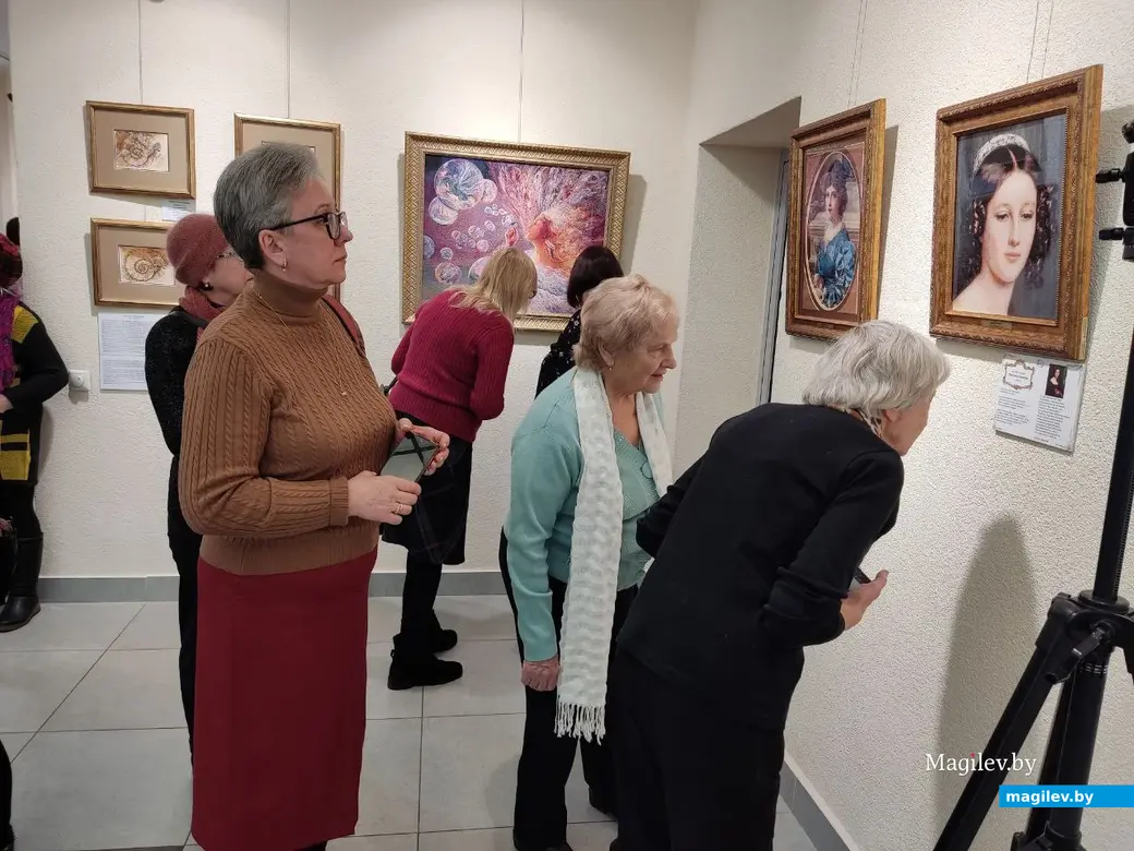 9.02.2024 г. Могилев, выставочный зал. На открытии арт-проекта «Вечная женственность»