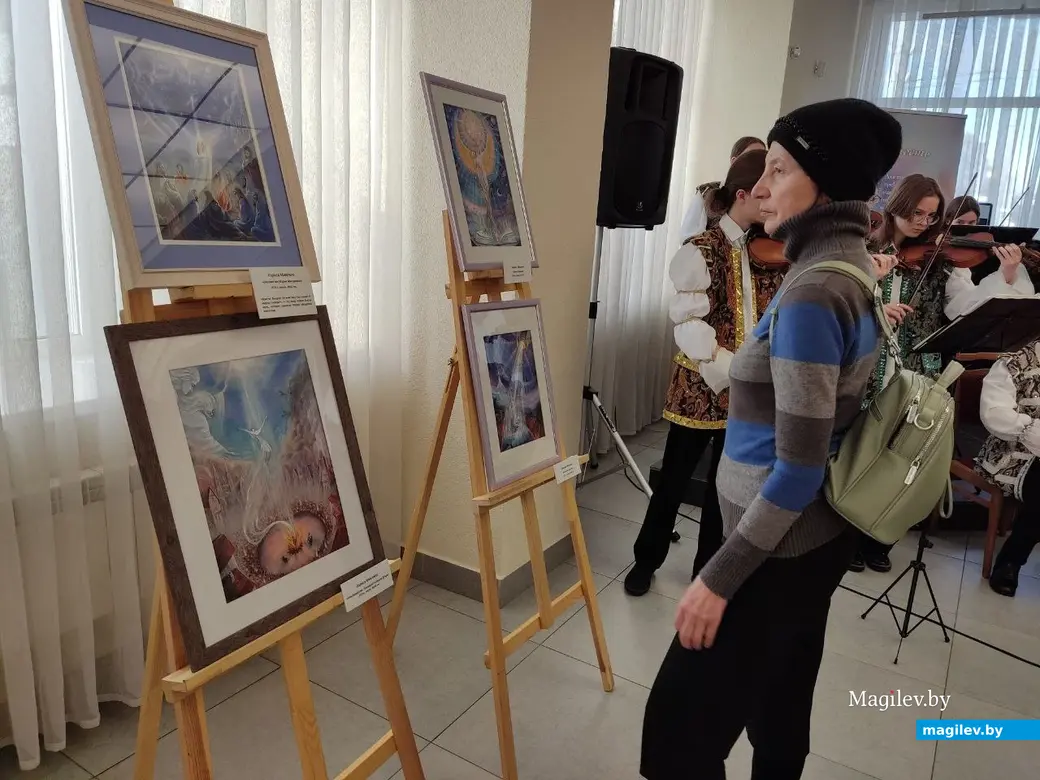 9.02.2024 г. Могилев, выставочный зал. На открытии арт-проекта «Вечная женственность»