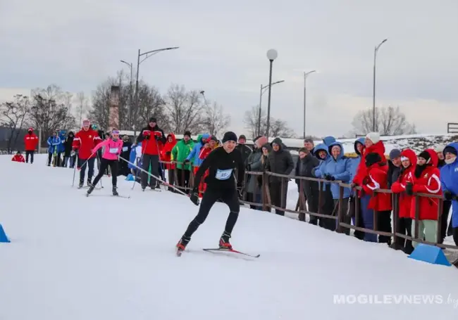 Областной спортивный праздник «Могилевская лыжня – 2024» прошел в Чаусах. Фото и видео