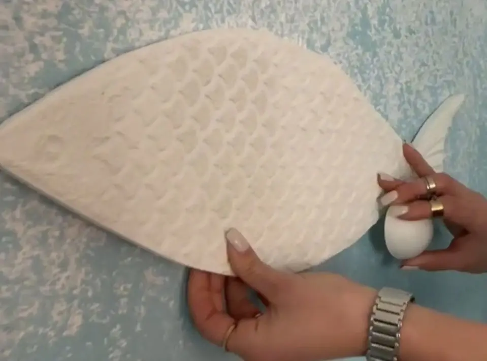 Февраль 2024 г. Могилев, Малая Боровка. Бассейн в средней школе №44 отремонтировали. Скриншот видео.