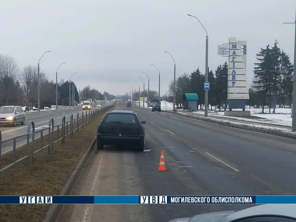 16 февраля 2024 года. Могилевский район, агрогородок Буйничи. Автомобиль наехал на 13-летнюю девочку. Фото ТК-Милиция Могилевщины.