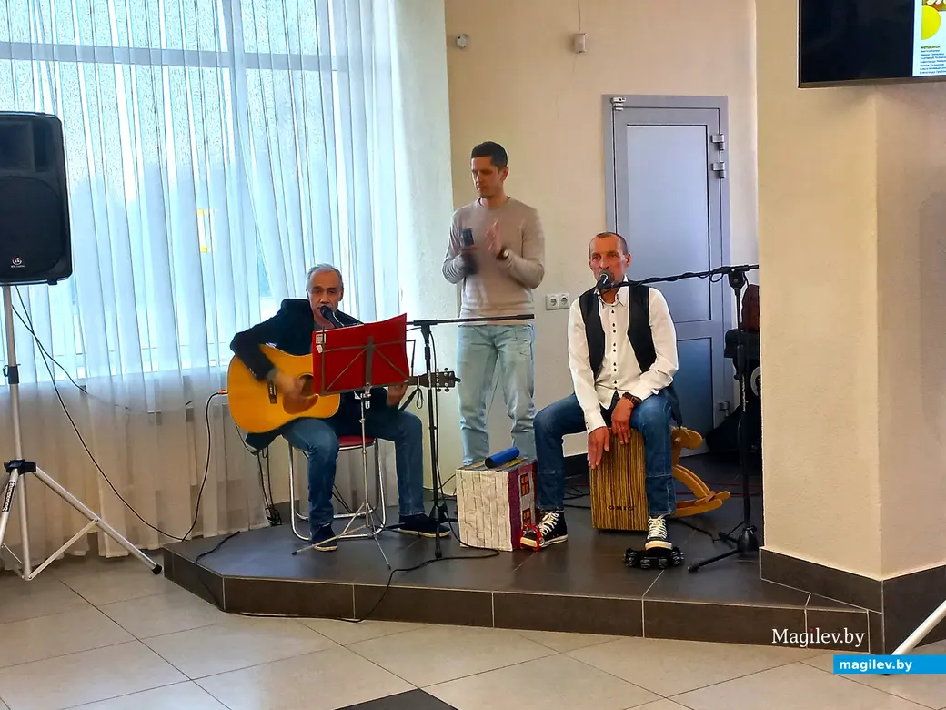 06.03.2024 г., Могилев, выставочный зал музея истории Могилева. Выставка «Весна пришла, весне — улыбки».