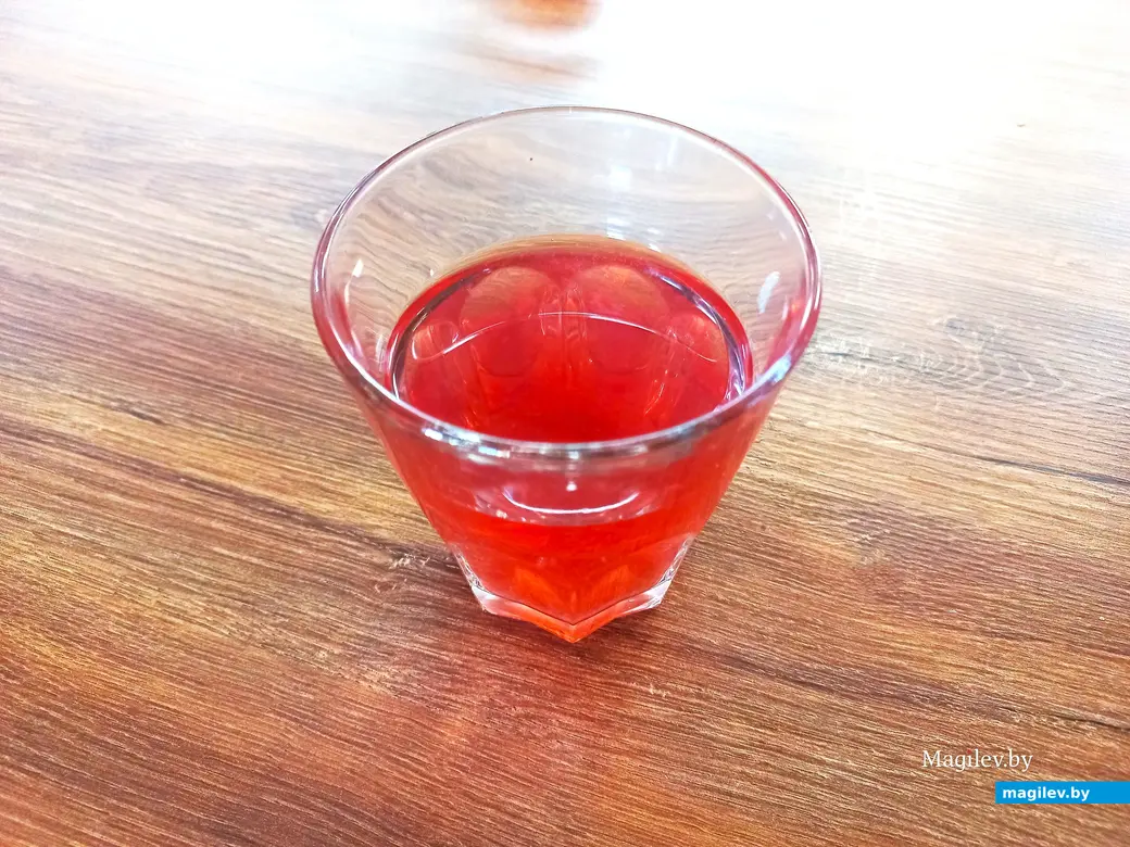 Март 2024 года, Могилев, Пожарный переулок, студенческая столовая. Кисель и снова кисель!