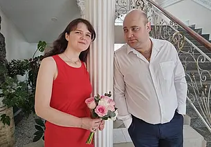 «До этих пор для себя жили, а теперь будем жить для малыша». Свадебная пара недели