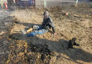 Заснул с сигаретой в сухой траве: в Могилеве тушили пожар и обнаружили пострадавшего