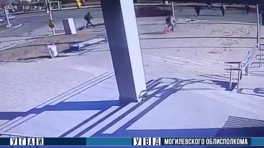 21.03.2024 г. Могилев. Ребенок на велосипеде резко выехал на переход. Скриншот с видео УГАИ УВД облисполкома