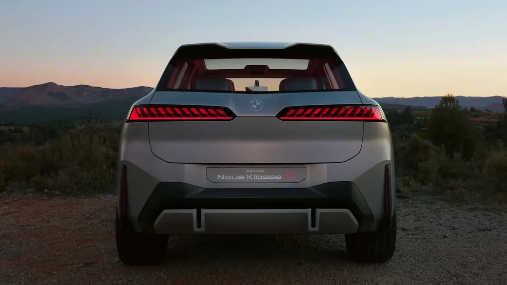 Кроссовер Vision Neue Klasse X. В разработке модели принимал участие дизайнер из Беларуси Алексей Кежа. Фото: BMW.