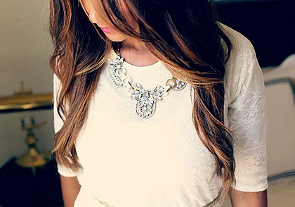 Почему волосы не держат укладку: 5 роковых ошибок при создании прически