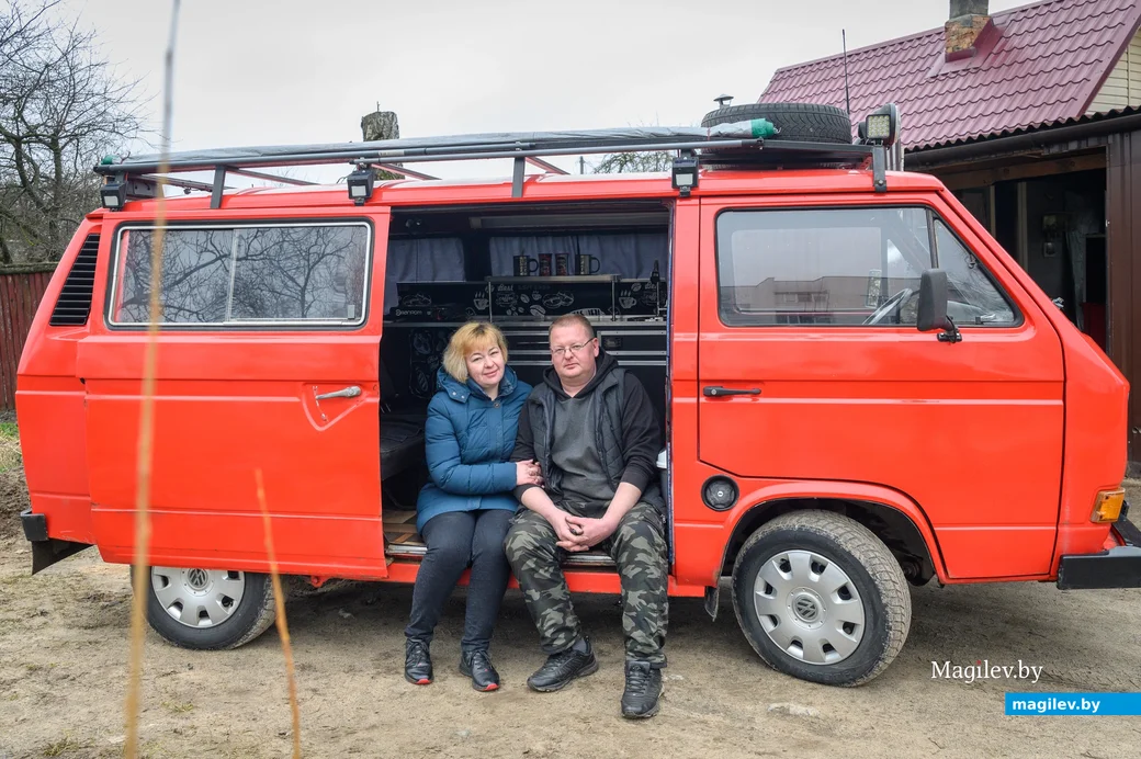 18.03.2024. Назаровка. Бобруйчанин переоборудовал микроавтобус VW Transporter в кемпер