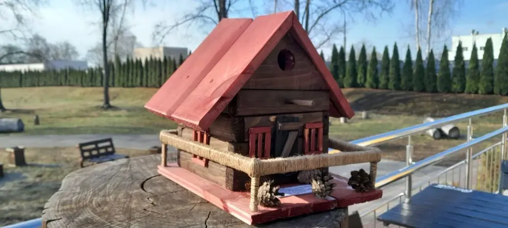 Март 2024 года. Могилев. Конкурс «Домик для птиц» в парке «Подниколье».