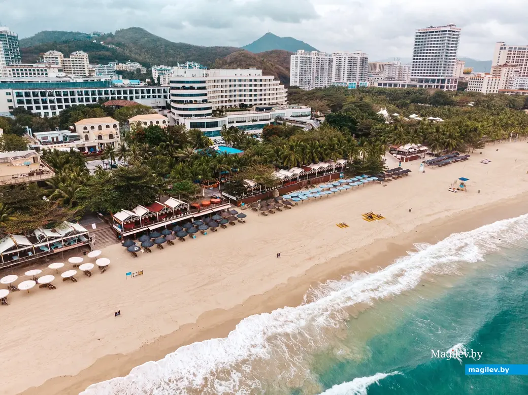 Город-курорт Санья на о.Хайнань (Китай).