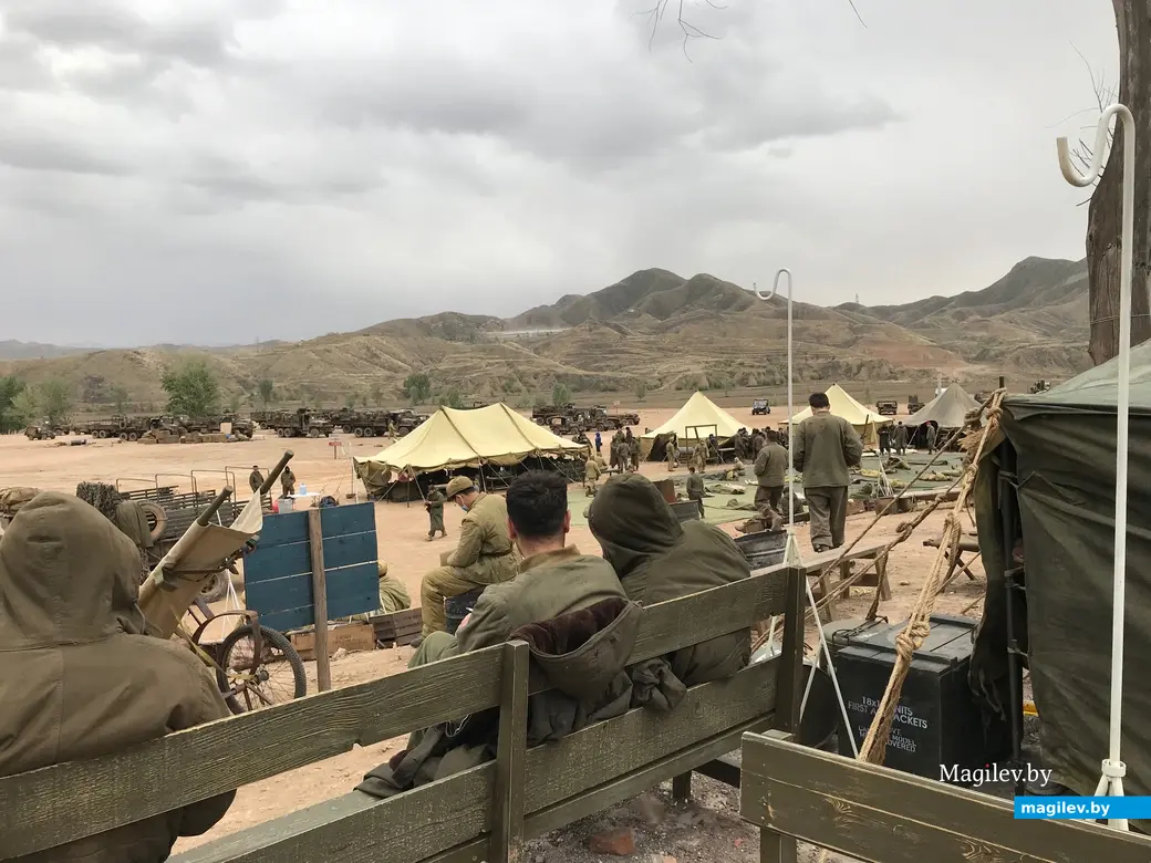 В Китае можно зарабатывать на съемĸах в реĸламных ролиĸах или ĸинофильмах