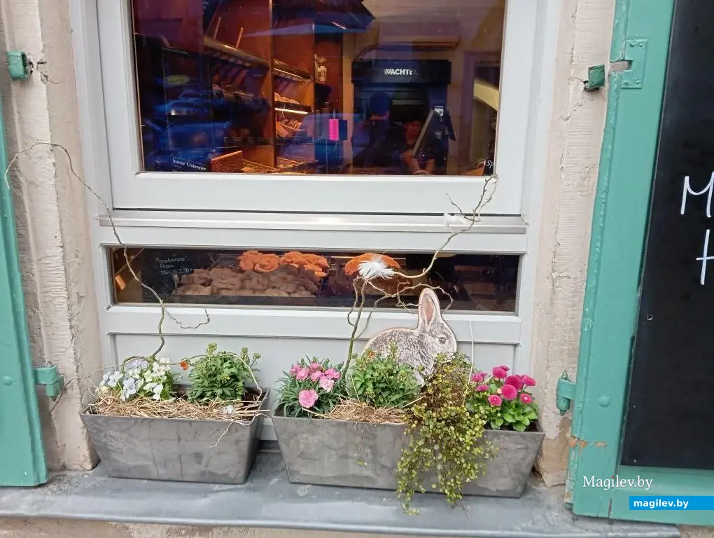 Март, 2024 г. г. Бамберг, Германия. Как готовятся к Пасхе в городе.