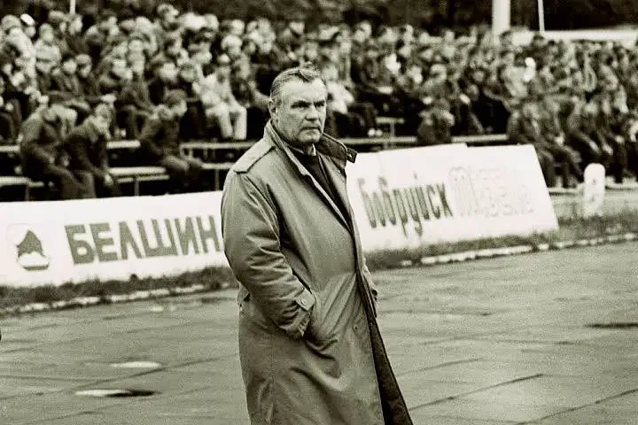 Середина 1990-х. Олег Волох (на снимке), работая с «Шинником»-«Белшиной», вывел команду в Высшую