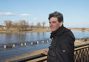 Женат на белоруске, трудится рабочим и пишет музыку: как итальянцу в Могилеве живется