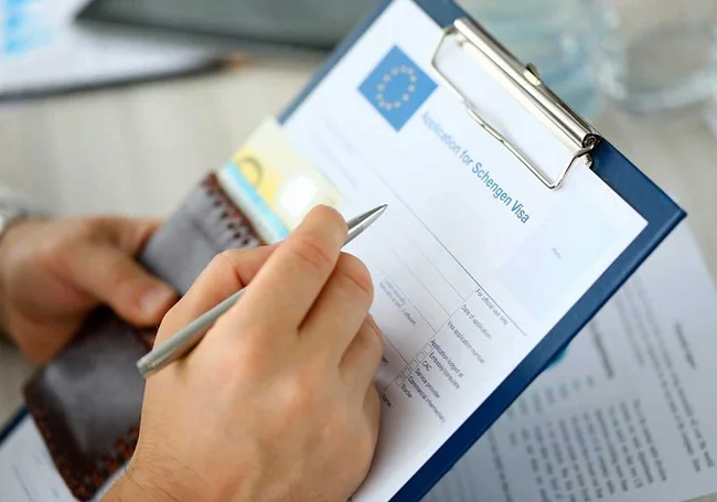 Визовые центры Польши изменили условия подачи документов – понадобится камера