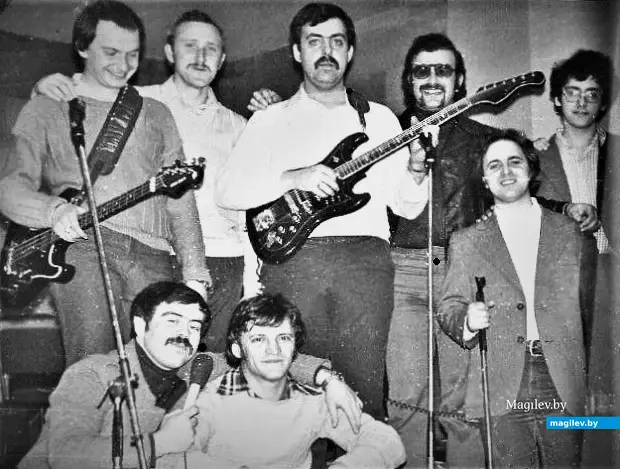 1970-е годы, Могилев. Аркадий Воронов – в правом нижнем углу.