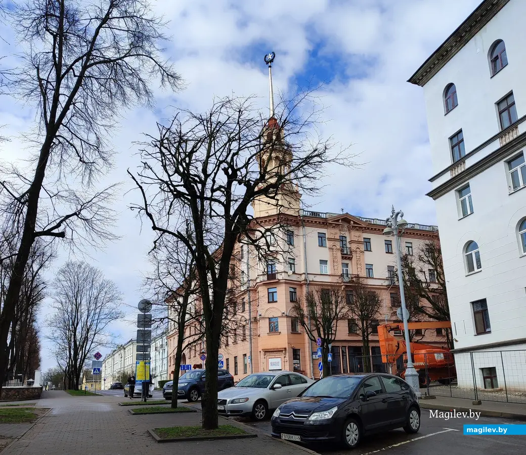 Куда пойти в Минске, когда везде уже были? Путешествие одного дня в столицу. Апрель 2024 года.