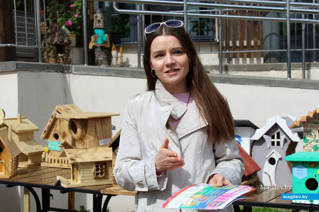 12 апреля 2024 года. Могилев. Парк Подниколье. Подведение итогов конкурса «Домик для птиц». Писатель Елена Курек.