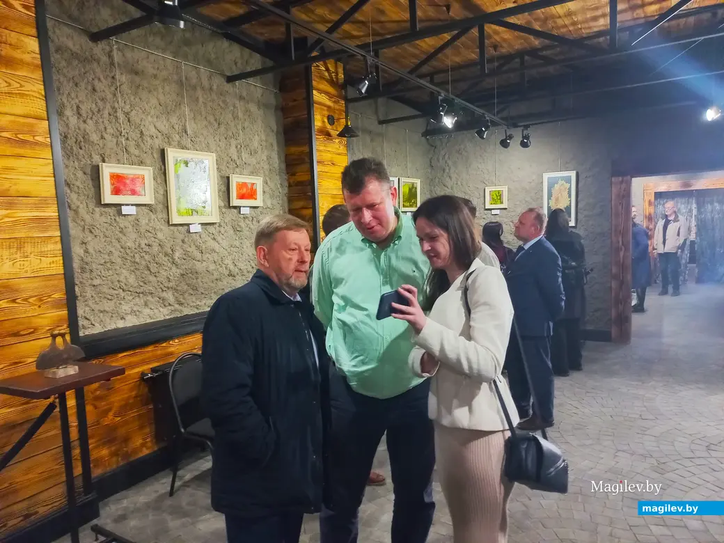 12.04.2024 г., Могилев, «Арт-центр у Молчановых». Открытие выставки Глеба Отчика «Наследие природы».