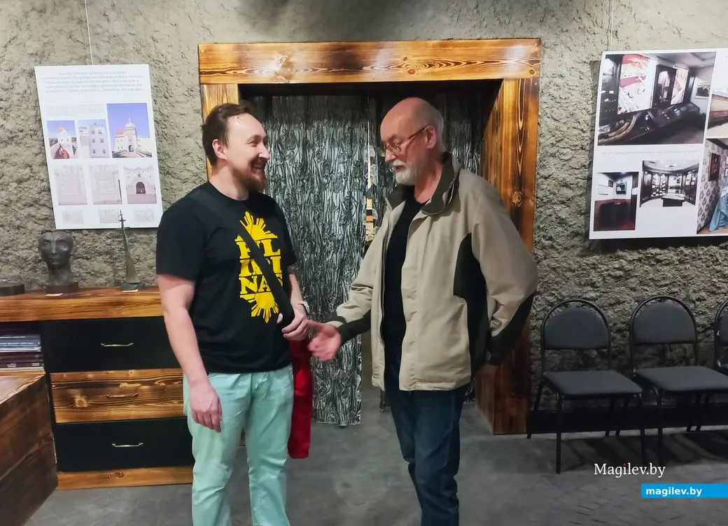 12.04.2024 г., Могилев, «Арт-центр у Молчановых». Открытие выставки Глеба Отчика «Наследие природы».