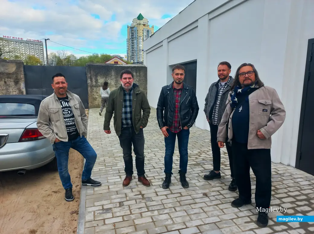 12.04.2024 г., Могилев, «Арт-центр у Молчановых». Открытие выставки Глеба Отчика «Наследие природы».