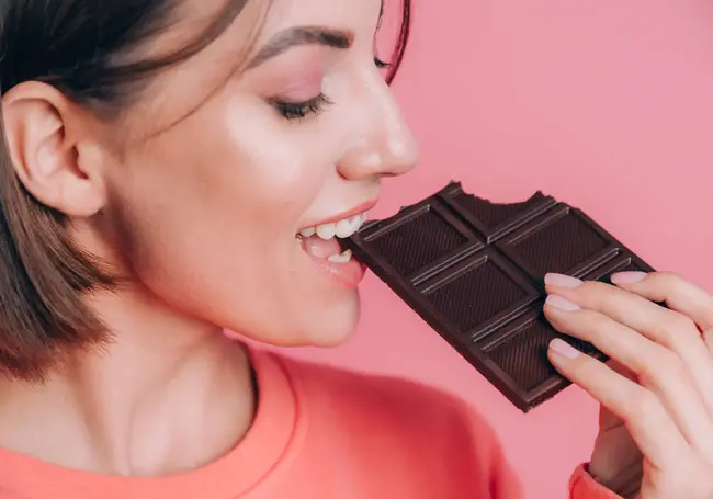 Шоколад способствует снижению веса и защищает от деменции